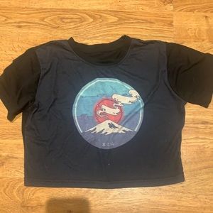 black mountain design crop top